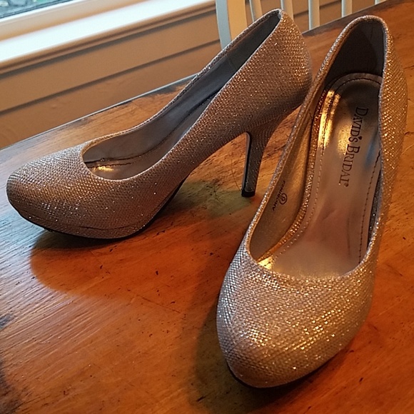 Heels - Picture 2 of 2